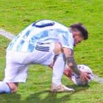 Definición de tiro libre argentino. Foto Captura de pantalla.