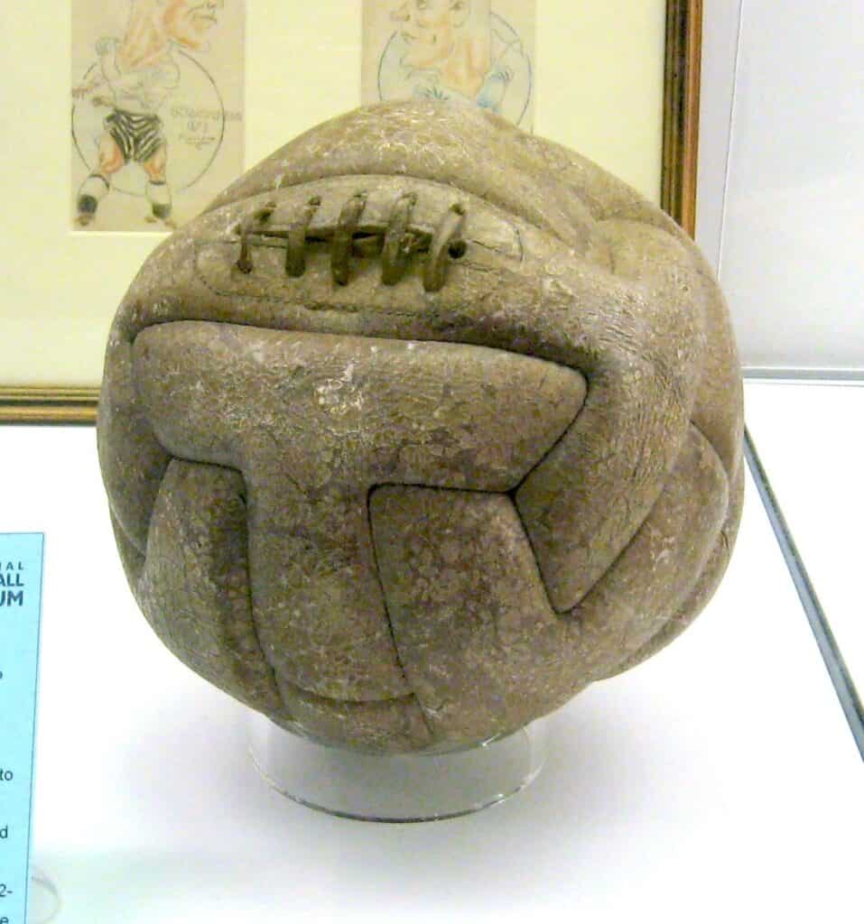 Balón del segundo tiempo de la final por la Copa del Mundo de 1930, seleccionado por Uruguay.